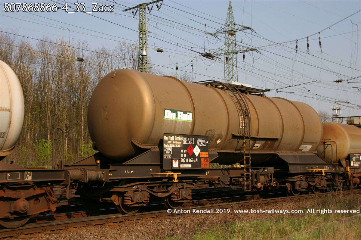 807868866-4_33_Zacs.jpg